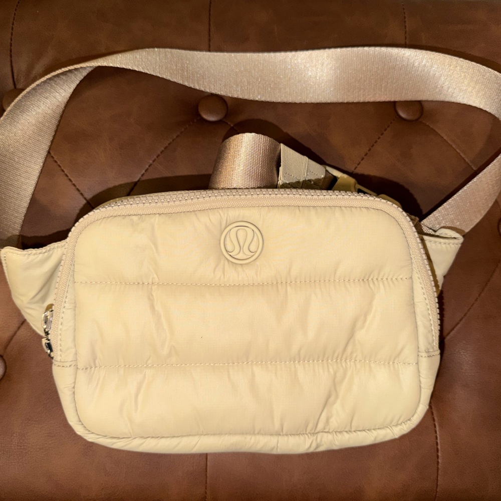 Lululemon puffer crossbody